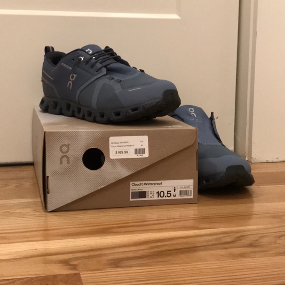 Men’s 10.5 on cloud 5 waterproof